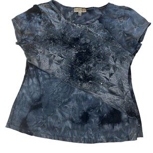 Notations Y2K Tie-Dyed short sleeve appliquéd cross seamed  bluish/gray Top L